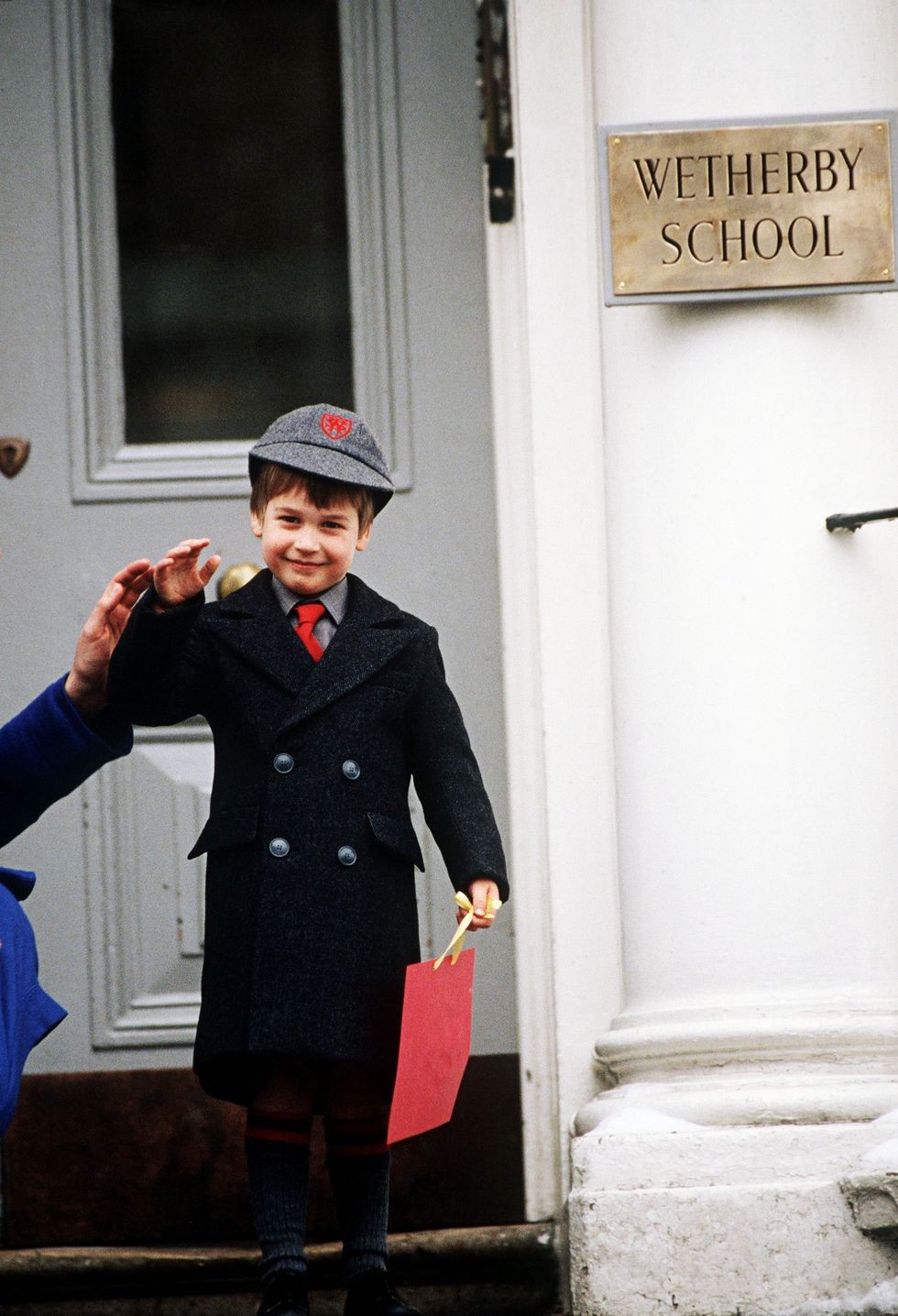 Ngày đầu tiên đi học của những đứa trẻ Hoàng gia