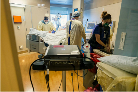 Bệnh nhân Covid-19 được đặt máy thở. (Nguồn: ABC News)