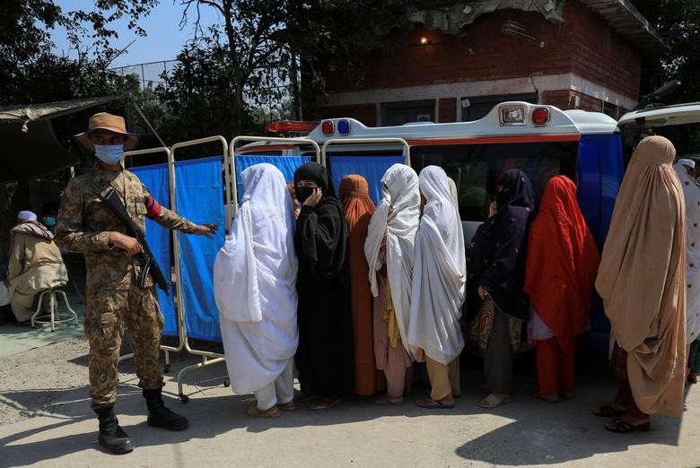 Người dân Pakistan oằn mình gánh chịu cơn 'đại hồng thuỷ' lớn nhất 10 năm qua