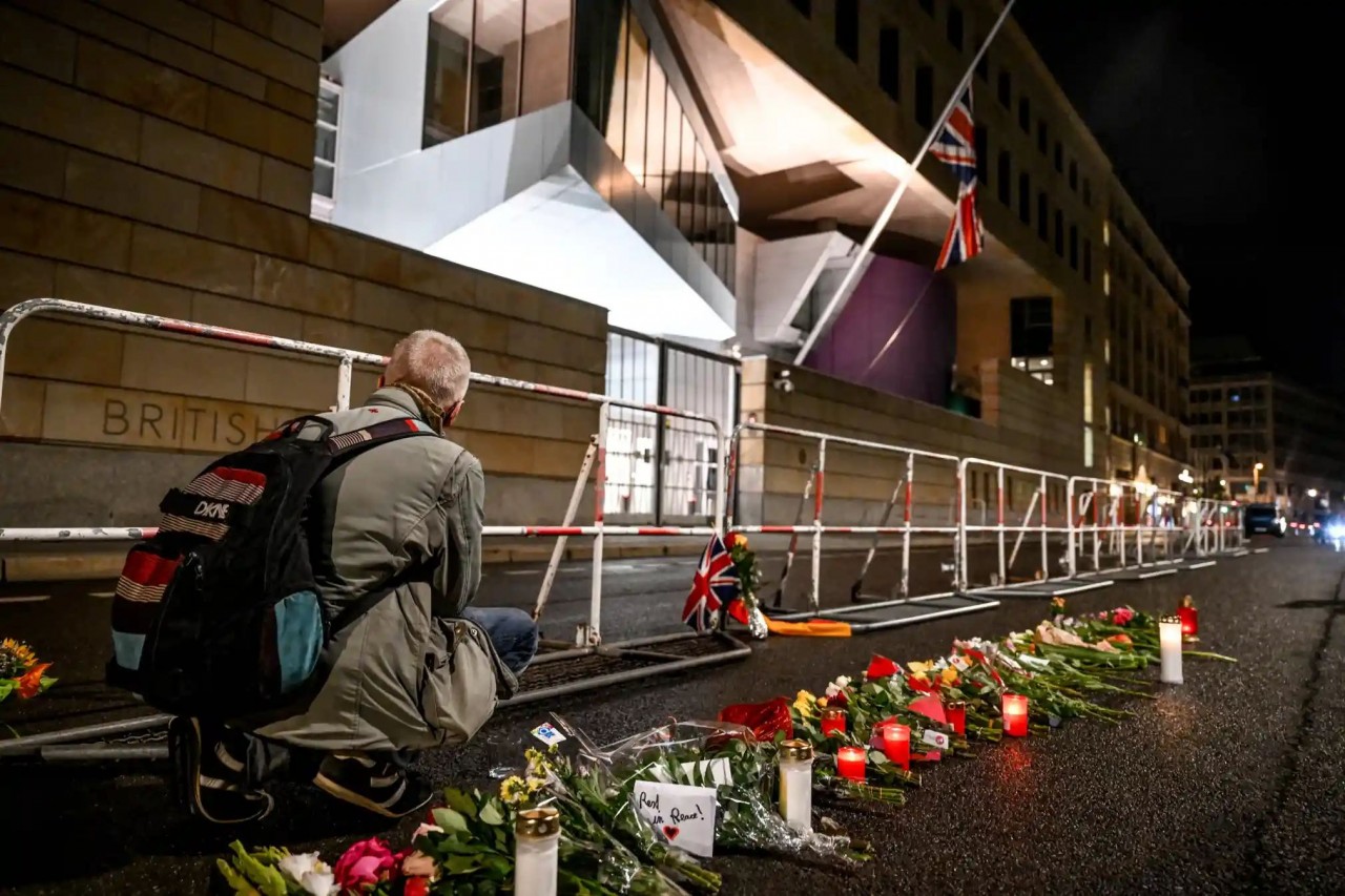 Thế giới tưởng nhớ Nữ hoàng Anh Elizabeth II