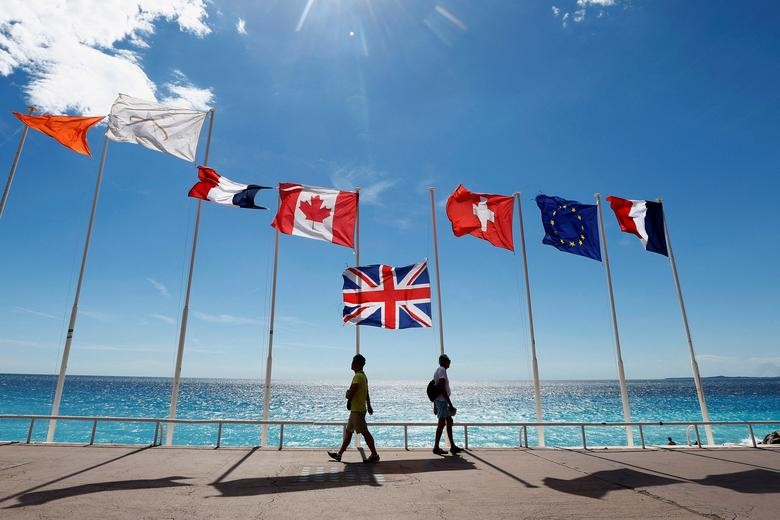 Thế giới tưởng nhớ Nữ hoàng Anh Elizabeth II