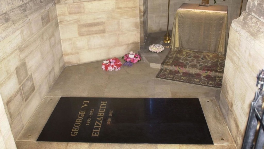 Bia đá nơi yên nghỉ của Nữ hoàng Elizabeth II đã được thay đổi