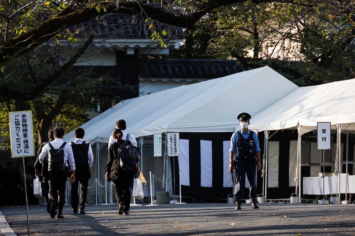 Hàng nghìn người dân Nhật Bản xếp hàng tưởng nhớ cố Thủ tướng Abe Shinzo