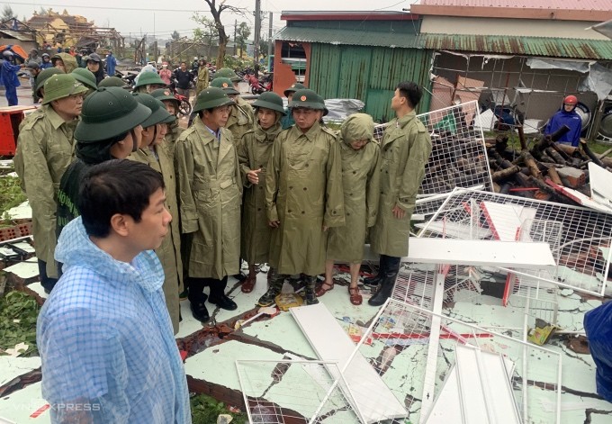 Sức tàn phá 'khủng khiếp' khi bão Noru càn quét miền Trung Sức tàn phá 'khủng khiếp' khi bão Noru càn quét miền Trung
