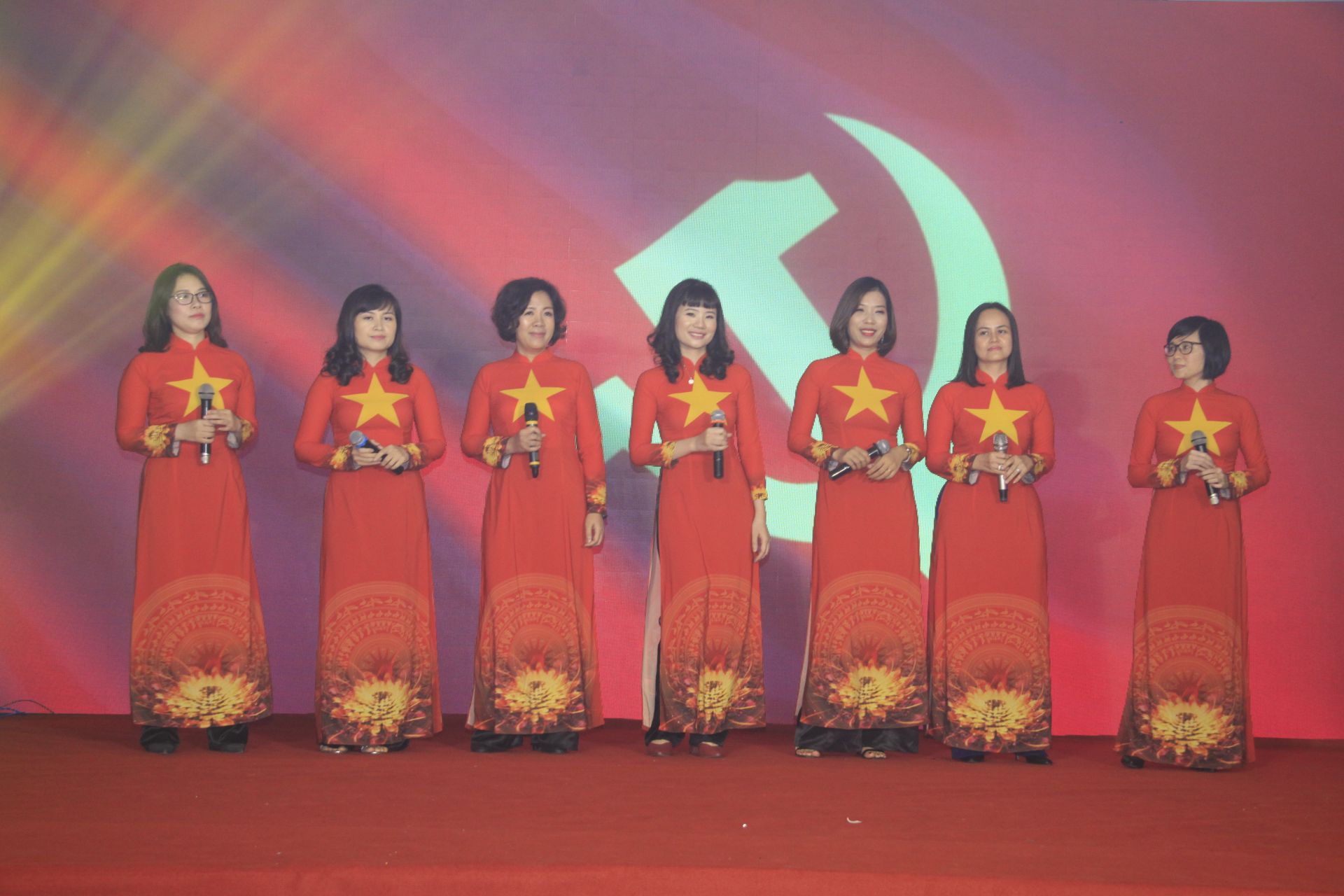 Hội diễn văn nghệ Kỷ niệm 70 năm Ngày Truyền thống Ban Đối ngoại Trung ương hoi dien van nghe ky niem 70 nam ngay truyen thong ban doi ngoai trung uong