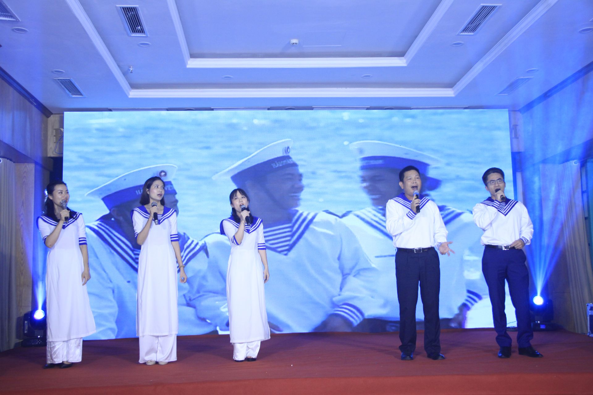 Hội diễn văn nghệ Kỷ niệm 70 năm Ngày Truyền thống Ban Đối ngoại Trung ương hoi dien van nghe ky niem 70 nam ngay truyen thong ban doi ngoai trung uong