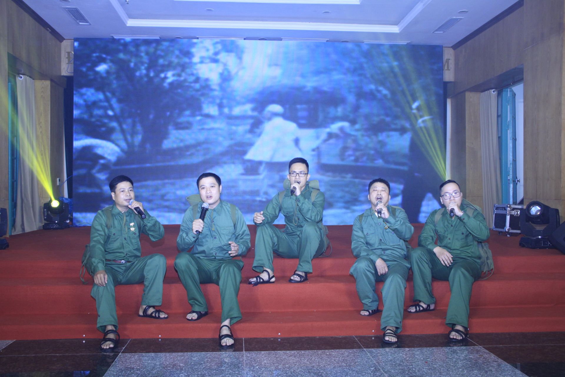 Hội diễn văn nghệ Kỷ niệm 70 năm Ngày Truyền thống Ban Đối ngoại Trung ương hoi dien van nghe ky niem 70 nam ngay truyen thong ban doi ngoai trung uong