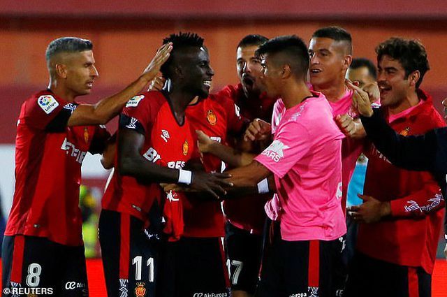 thua mallorca real madrid mat ngoi dau bang vao tay barcelona