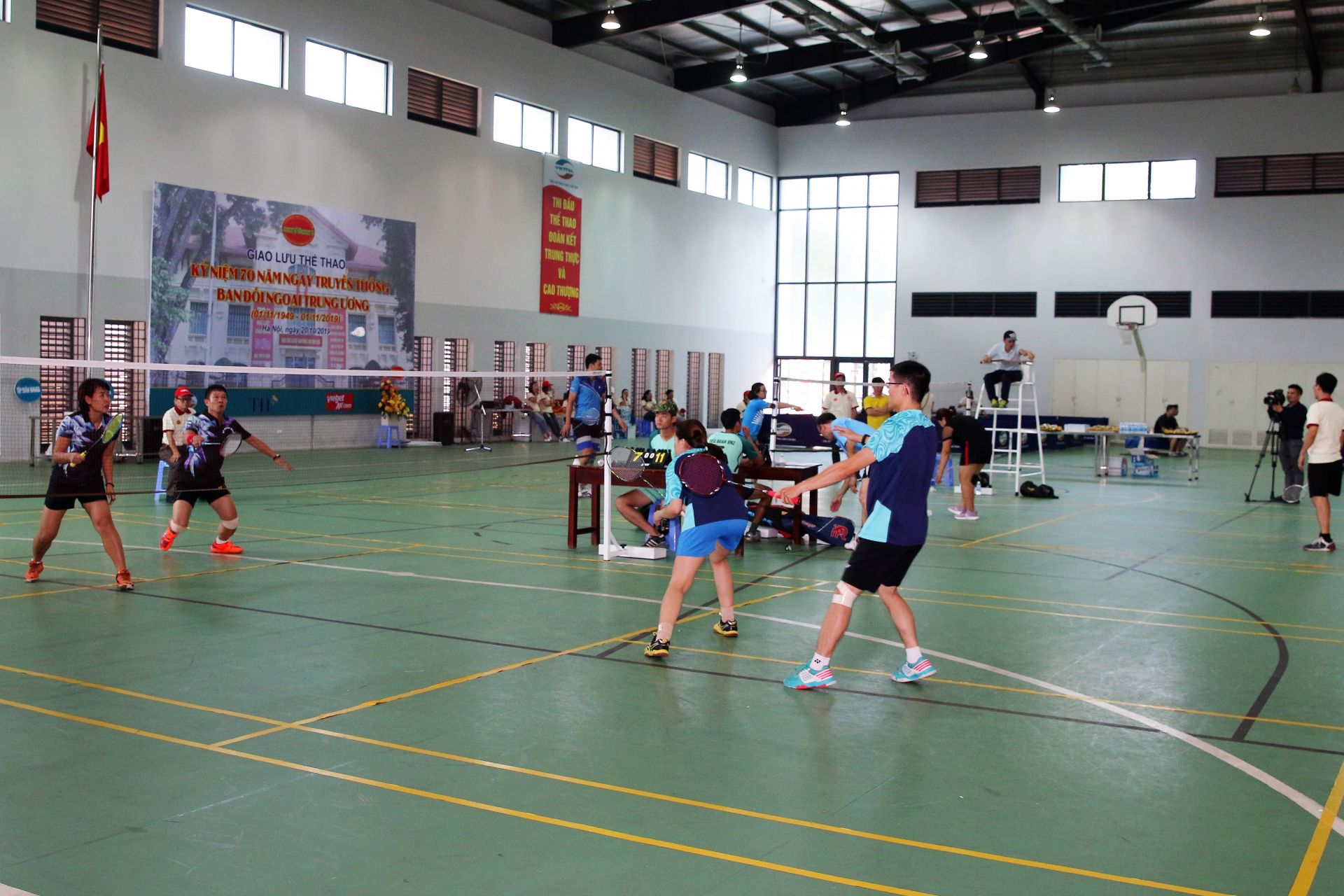 giao luu the thao chao mung 70 nam ngay truyen thong ban doi ngoai trung uong