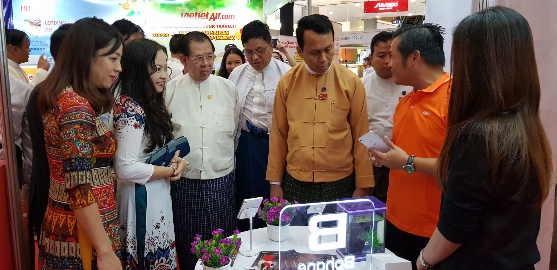 khai mac trien lam thuong hieu viet nam tai myanmar