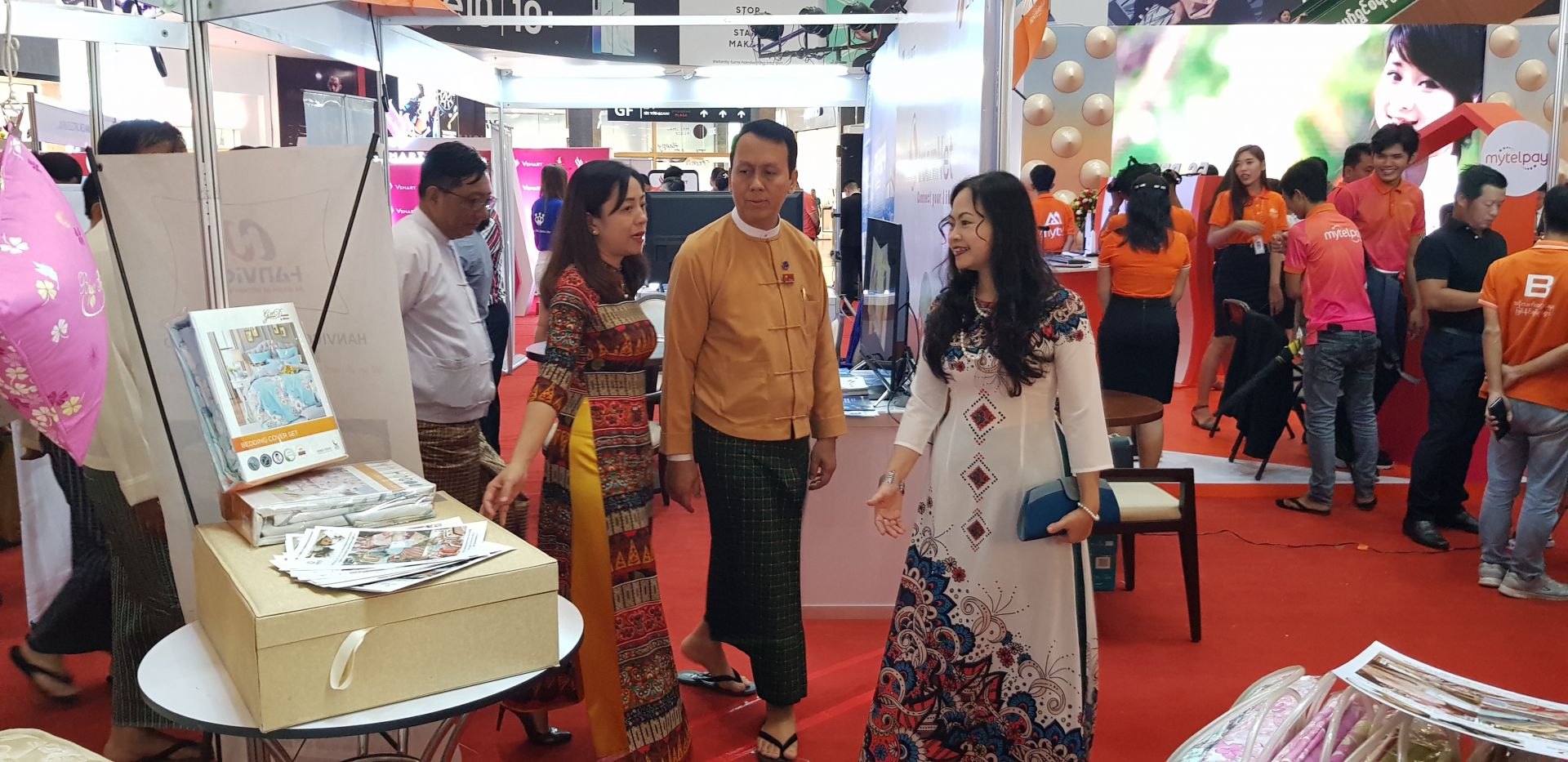 khai mac trien lam thuong hieu viet nam tai myanmar