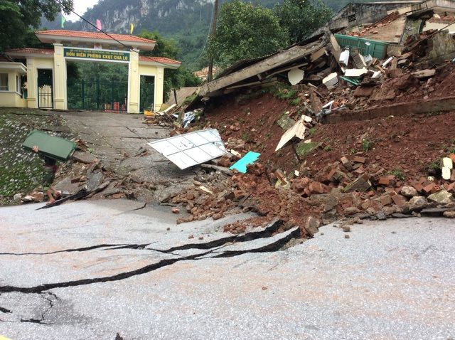 Lũ lụt miền Trung: Danh sách đoạn đường ngập lụt, sạt lở do mưa lũ