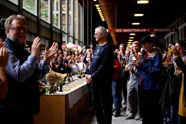 Hình ảnh đời thường của chủ nhân các giải thưởng Nobel 2022