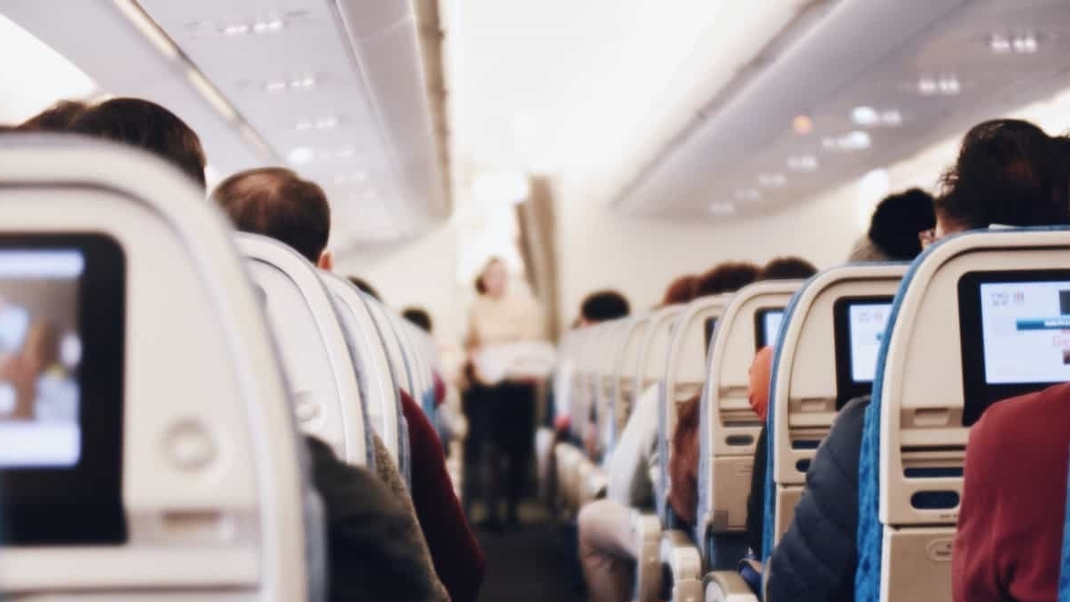 Vị trí ghế ngồi nào giúp tăng cơ hội sống sót khi máy bay gặp nạn?