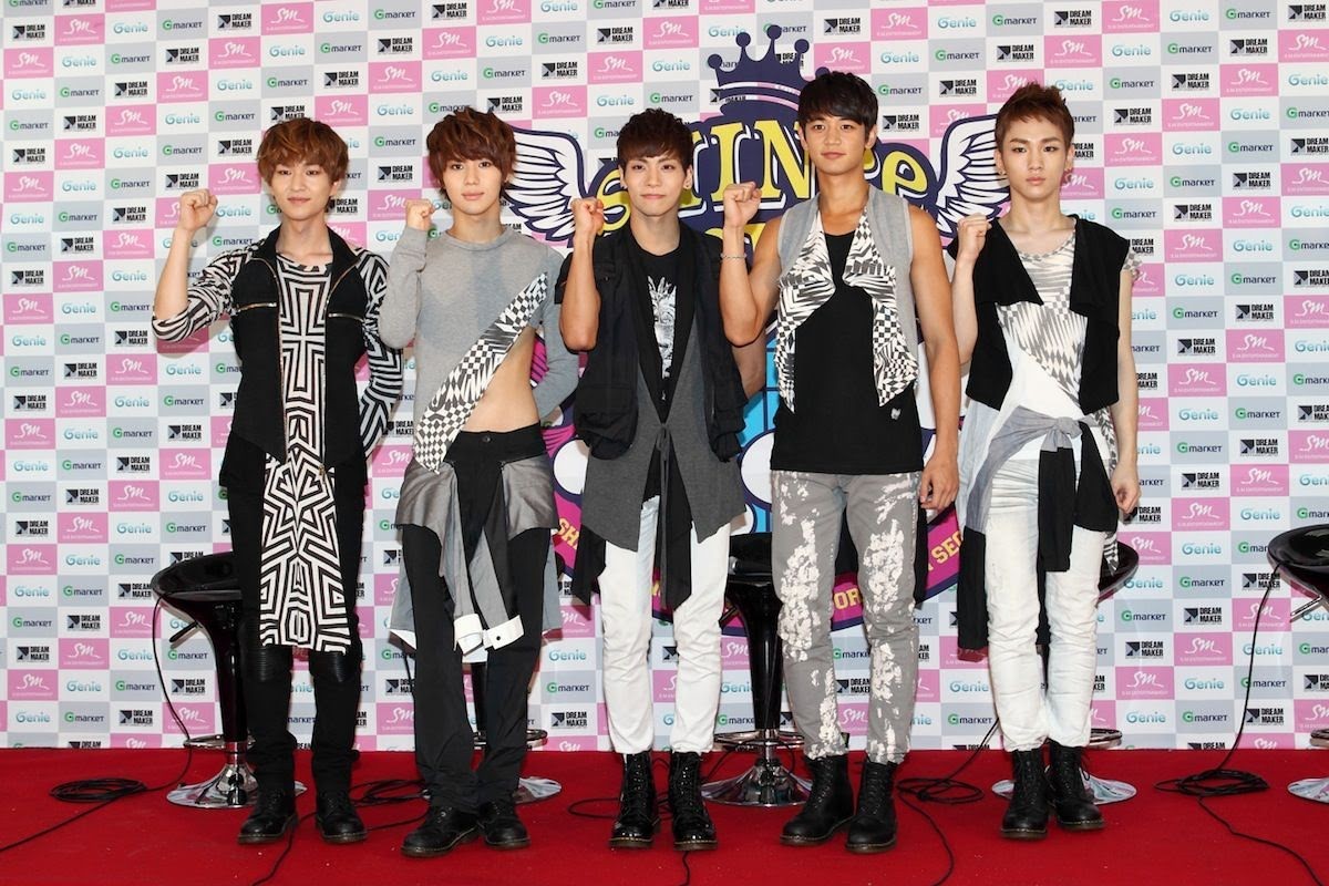 Những lần tạo hình 'thê thảm' không dám nhìn lại của sao KPop