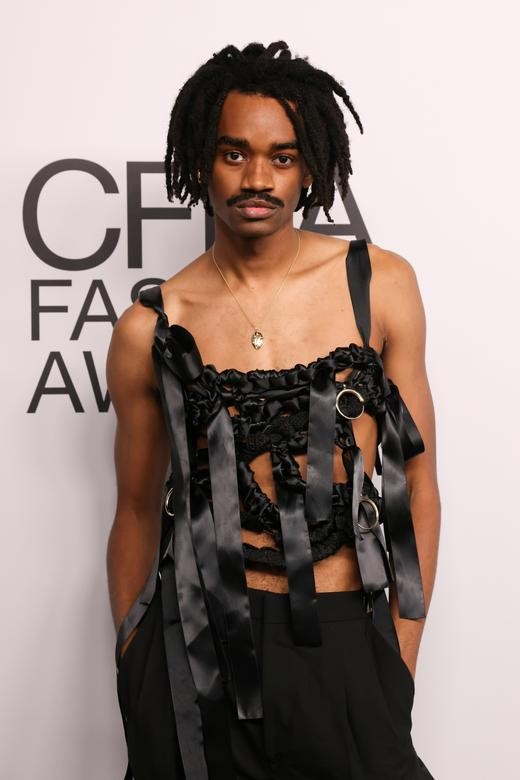 Thảm đỏ giải thưởng thời trang CFDA: Những bộ trang phục ấn tượng