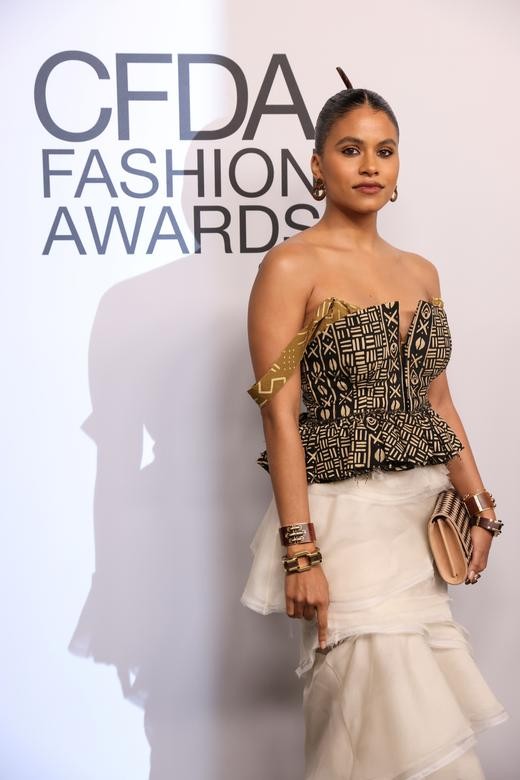 Thảm đỏ giải thưởng thời trang CFDA: Những bộ trang phục ấn tượng