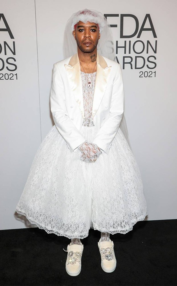 Thảm đỏ Lễ trao giải CFDA 2021: Quy tụ dàn sao, muôn màu muôn vẻ