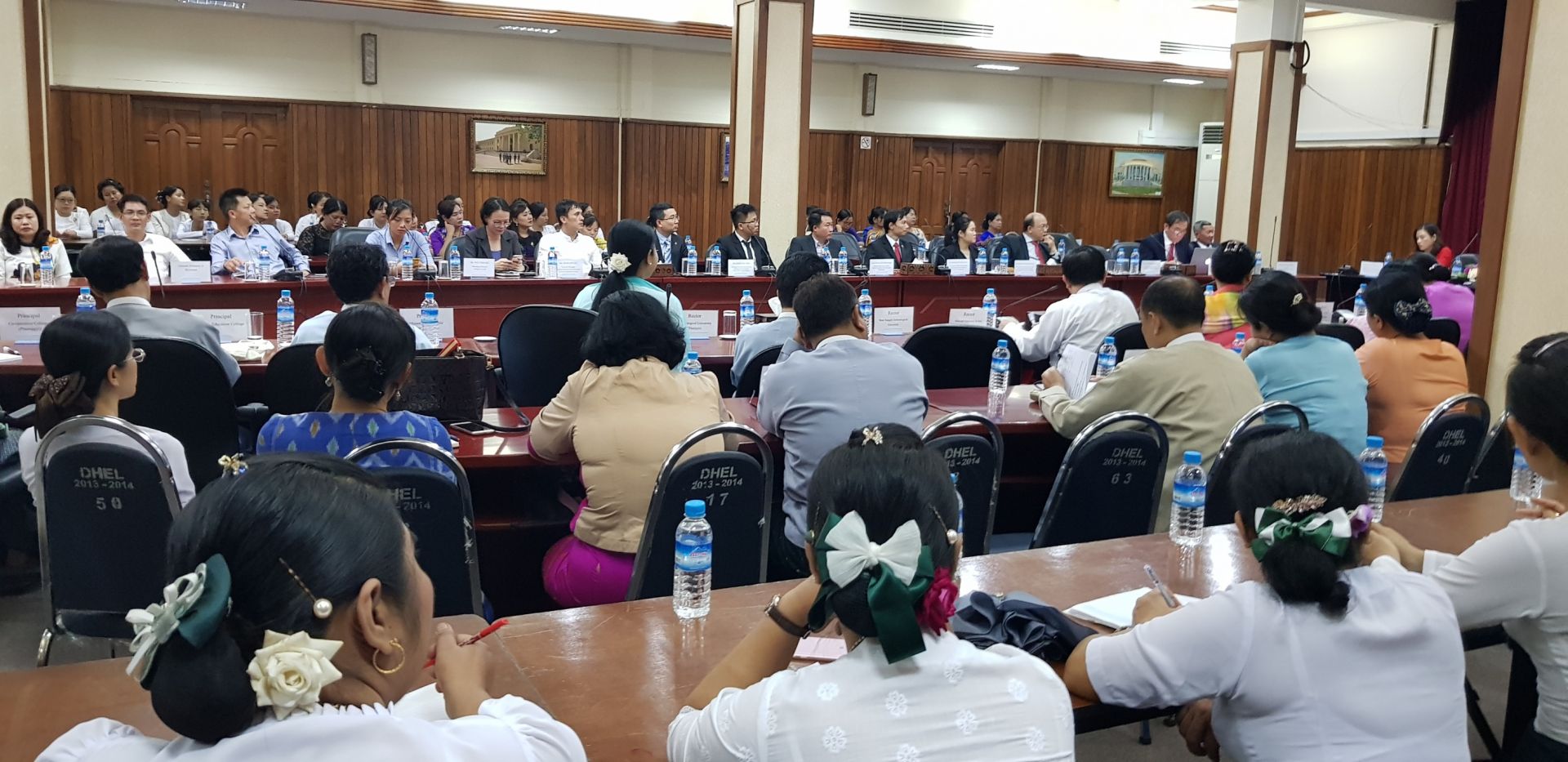 lan dau tien to chuc dien dan giao duc viet nam myanmar tai myanmar