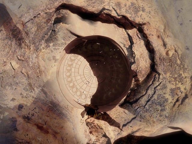 Du lịch Saudi Arabia: Choáng ngợp với khu nghỉ dưỡng nằm trong lòng núi đá sa thạch nghìn năm tuổi