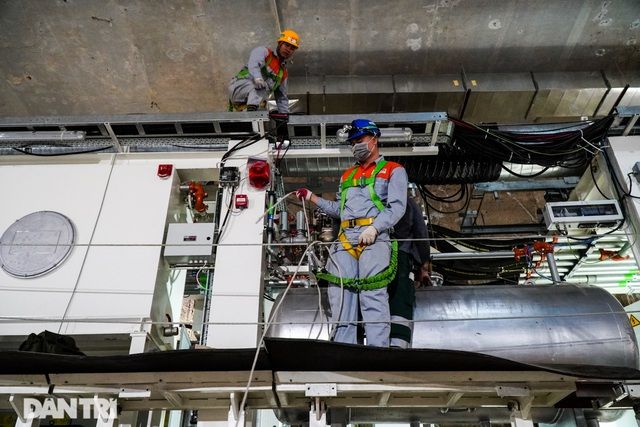 Mục sở thị robot đào hầm TBM - 'quái vật' đào hầm khổng lồ đầu tiên của Hà Nội