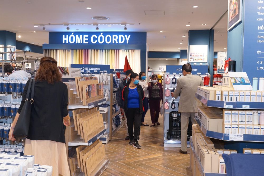 Các 'tín đồ shopping' nô nức tham gia tuần khai trương trung tâm thương mại AEON tại Hải Phòng