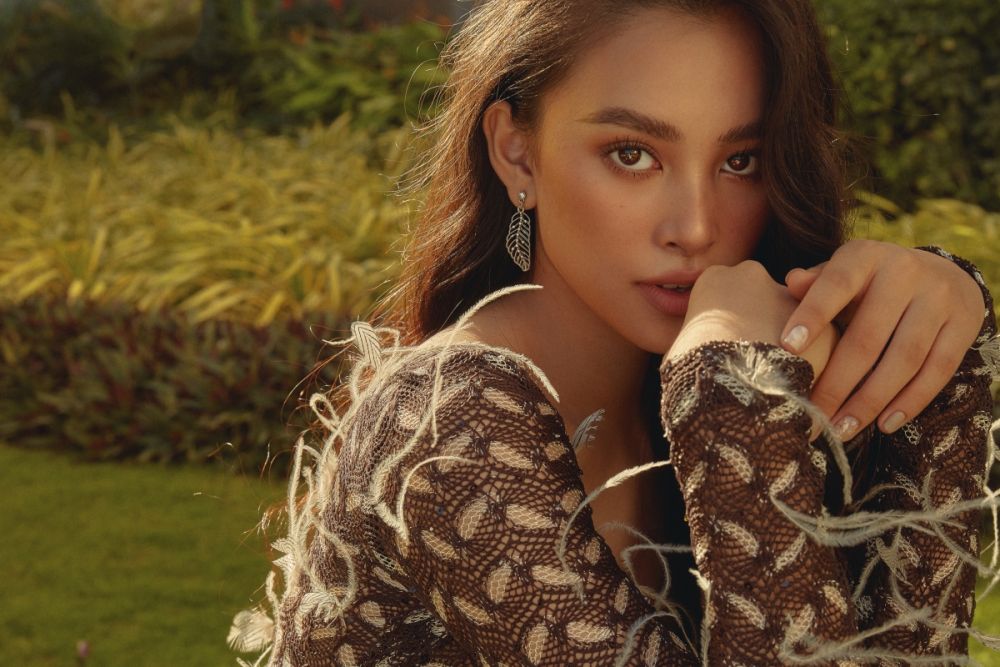 Sau khi hoàn thành 'sứ mệnh', Hoa hậu Tiểu Vy 'lột xác' trong bộ ảnh mới