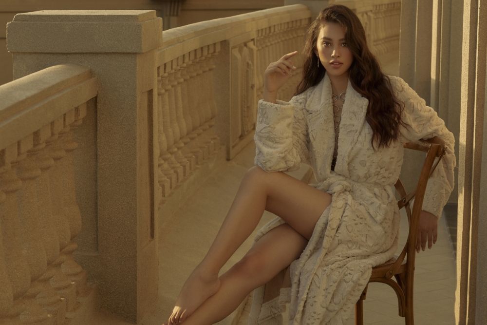 Sau khi hoàn thành 'sứ mệnh', Hoa hậu Tiểu Vy 'lột xác' trong bộ ảnh mới