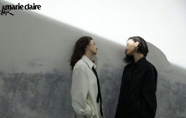 Cộng đồng mạng xôn xao về khoảnh khắc tình tứ táo bạo của hai 'chị đẹp' Cbiz Lưu Thi Thi và Nghê Ni