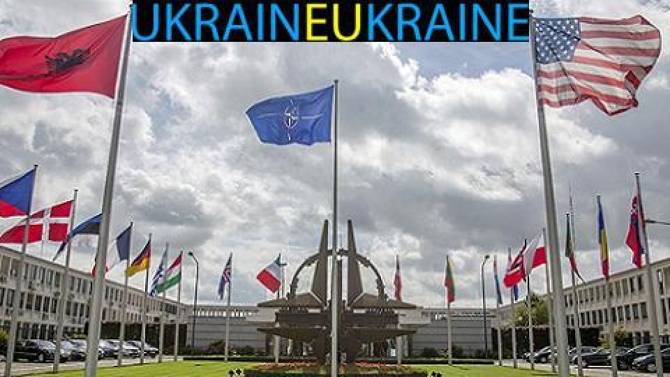 giac mong nato va eu cua ukraine hoa hong hay chong gai