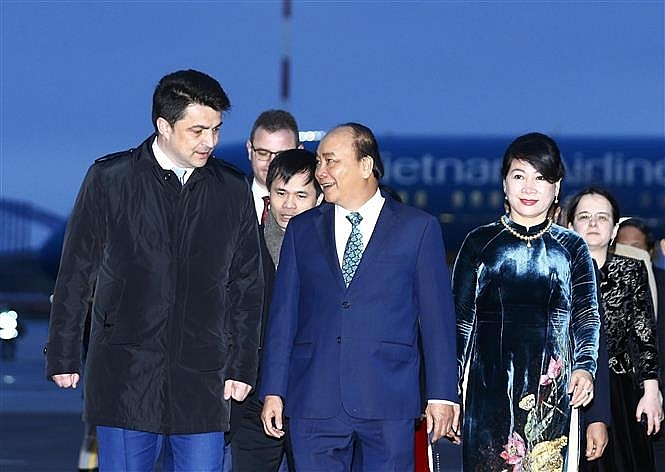 thu tuong nguyen xuan phuc tham lam viec voi tinh kinh te trong diem cua romania