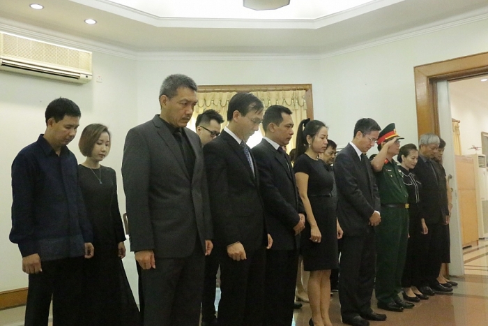 le vieng va mo so tang nguyen chu tich nuoc le duc anh tai indonesia mozambique belarus bangladesh va lb nga