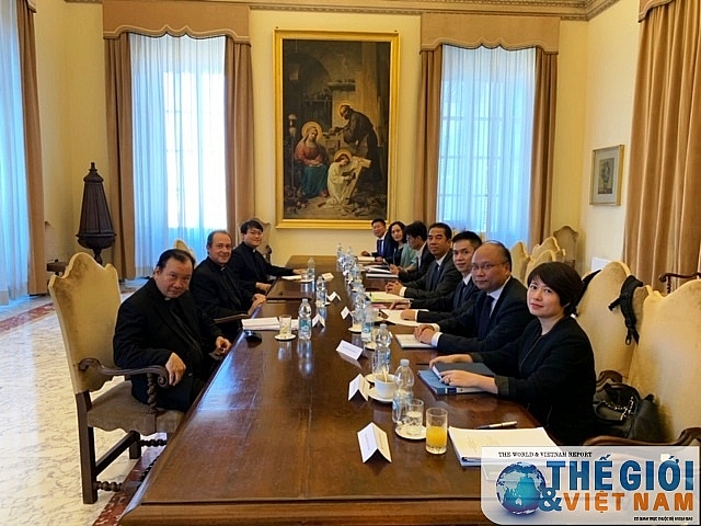 thu truong to anh dung dong chu tri cuoc hop nhom cong tac hon hop viet nam vatican