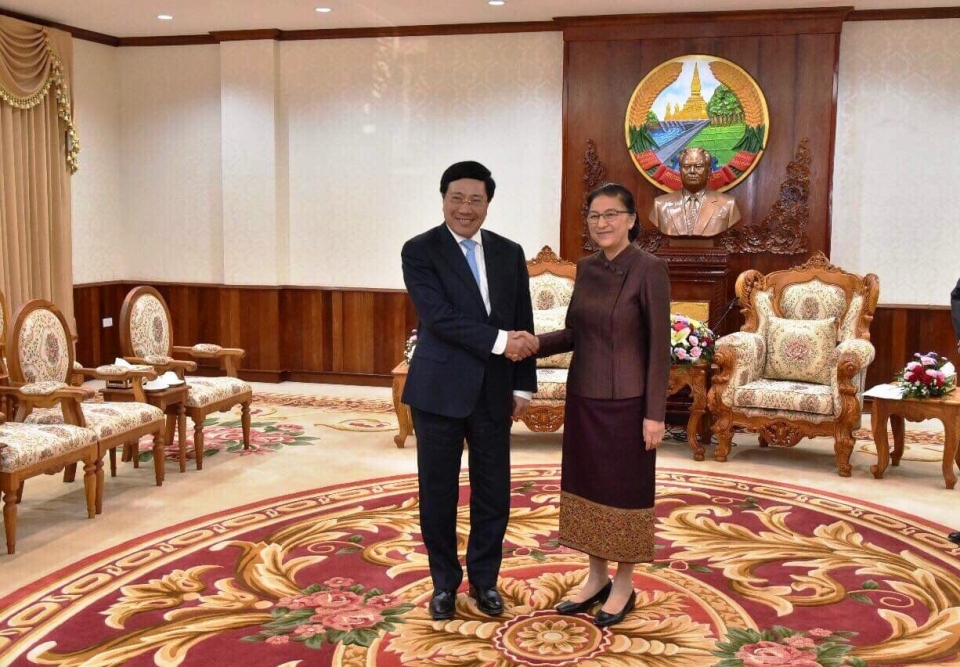 viet lao chi nghia chi tinh