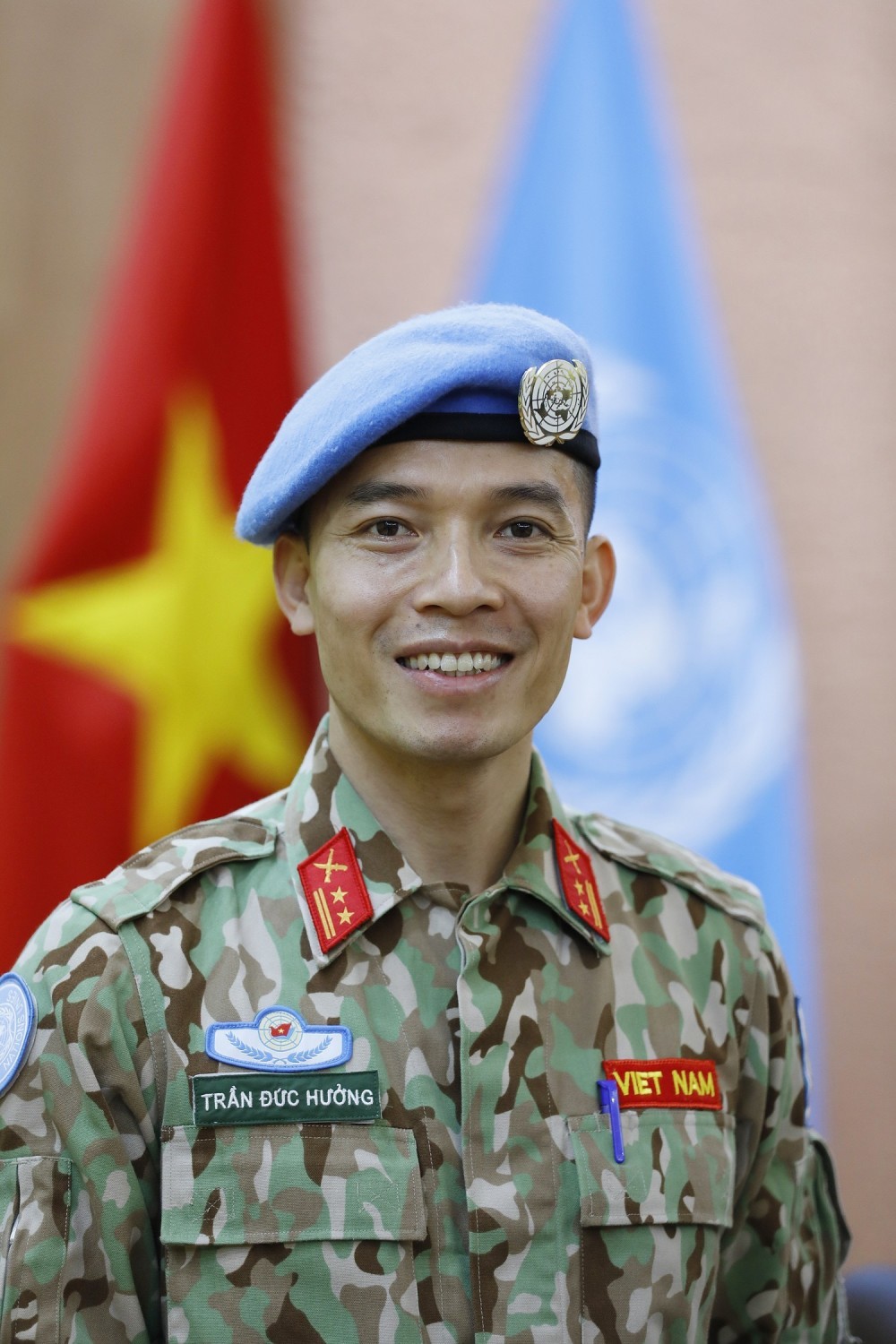 Bộ Quốc phòng trao quyết định cho sỹ quan đi thực hiện nhiệm vụ tại trụ sở Liên hợp quốc