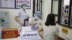 Chuyên gia về truyền nhiễm GS.TS Nguyễn Văn Kính: Không thể trông chờ hoàn toàn vào vaccine Covid-19, tiêm đủ 2 mũi đã an toàn?