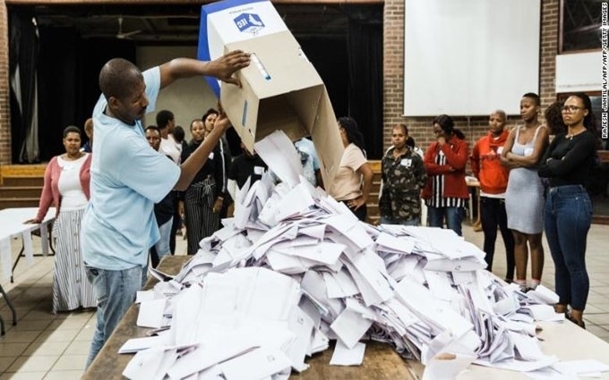 tong tuyen cu tai nam phi dang cam quyen gianh chien thang