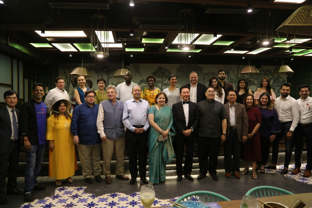 ra mat cau lac bo am thuc dai su delhi