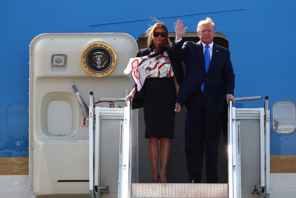 thong diep thoi trang cua de nhat phu nhan melania trump khi tham anh