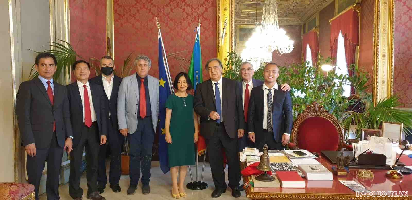 Đại sứ Nguyễn Thị Bích Huệ có chuyến công tác tại Sicilia