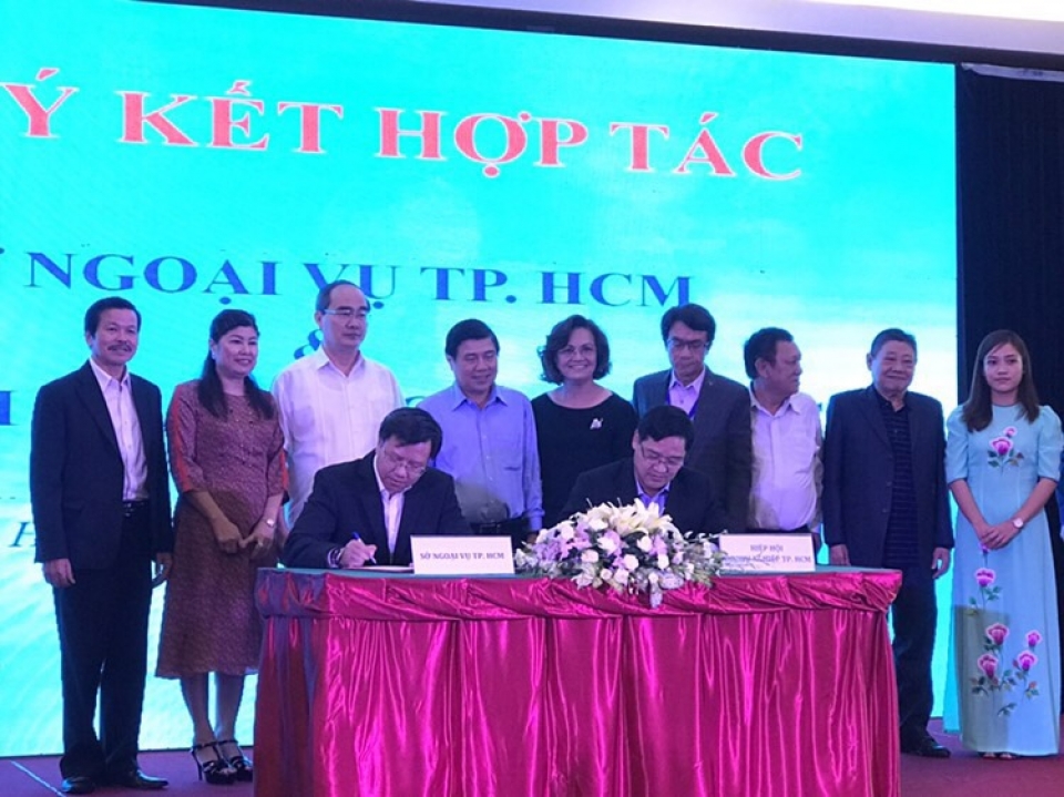 hiep hoi doanh nghiep thanh pho ho chi minh ky ket ban ghi nho hop tac voi so ngoai vu thanh pho ho chi minh