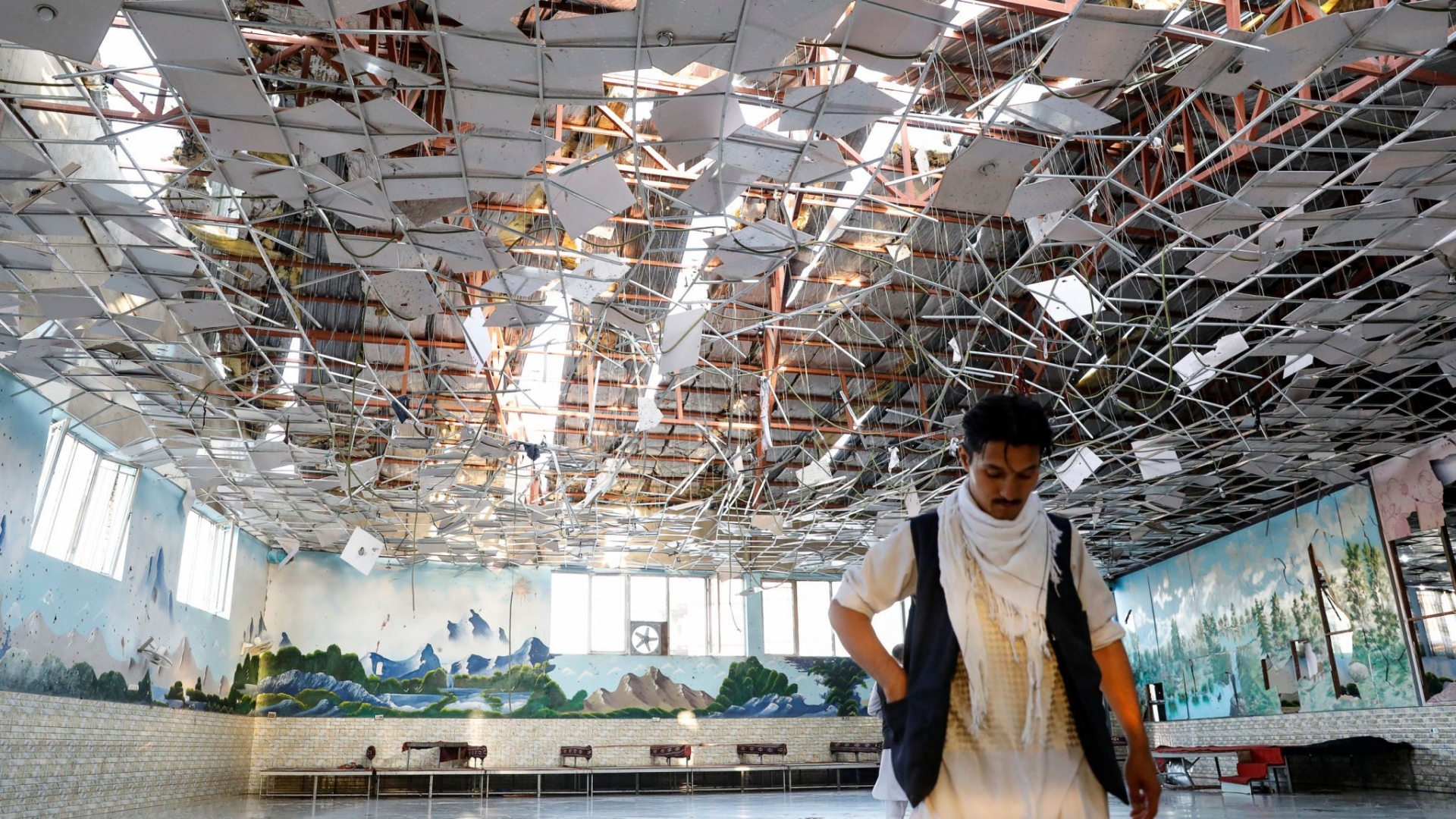 afghanistan hang chuc nguoi thuong vong trong vu no hoi truong tiec cuoi o kabul