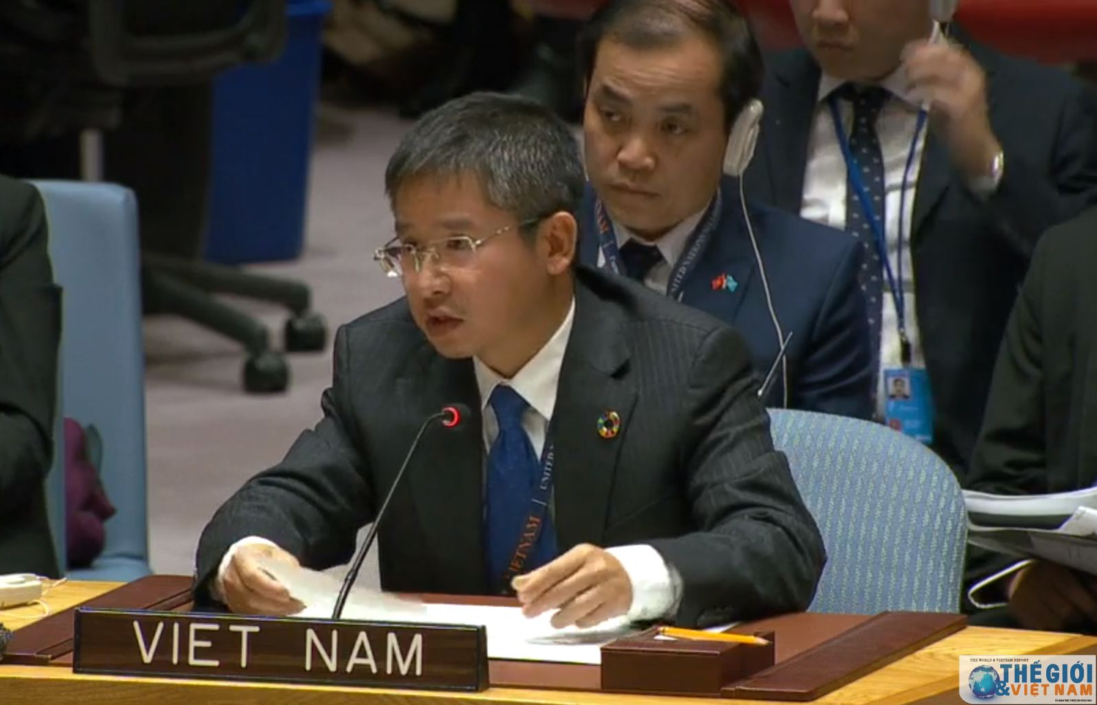 viet nam chia se quan ngai cua cong dong quoc te ve be tac tai trung dong va xung dot israel palestine