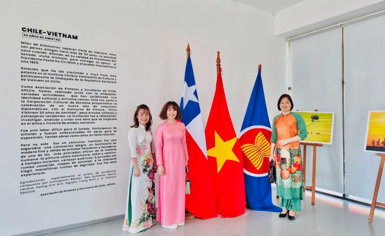 Đại sứ quán Việt Nam tại Chile tổ chức hoạt động