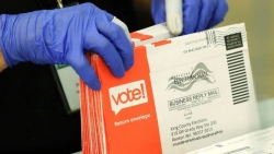 Hơn 100 năm, diện mạo lá phiếu của cử tri Mỹ từ phiếu quét quang học đến điện tử