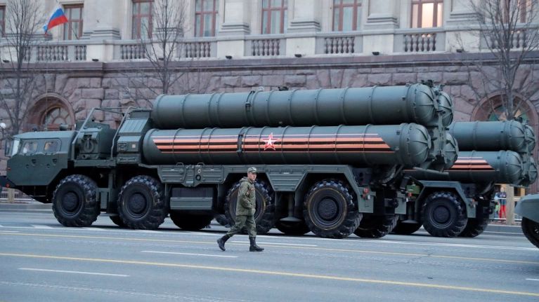 cang thang mytho nhi ky day nato den nguy co tan ra