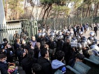 ​Iran bắt giữ các phần tử khủng bố kích động bạo loạn