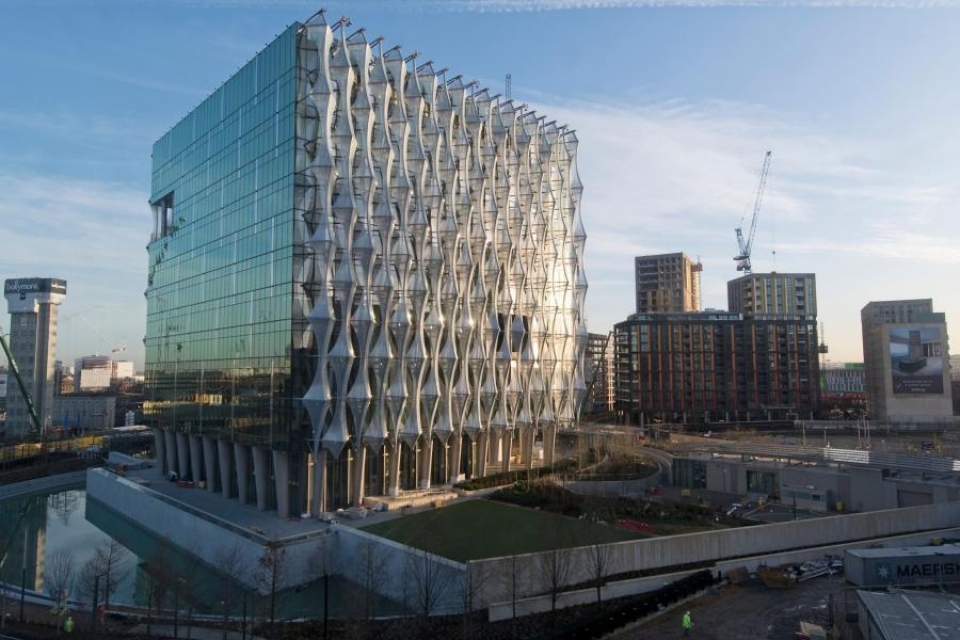 ong trump huy ke hoach den london khanh thanh dsq moi tai anh