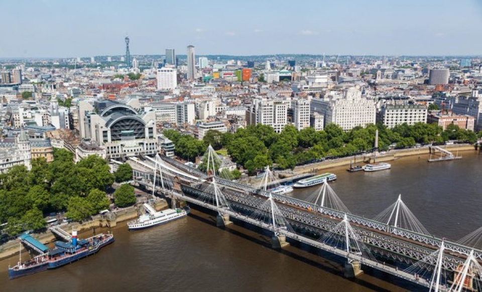 Anh: Thủ đô London phong tỏa ga tàu vì rò rỉ khí ga anh thu do london phong toa ga tau vi ro ri khi ga