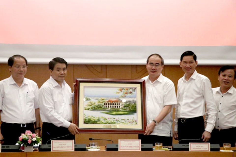 TP.HCM ấn tượng về nỗ lực cải cách hành chính của Hà Nội tphcm an tuong ve no luc cai cach hanh chinh cua ha noi